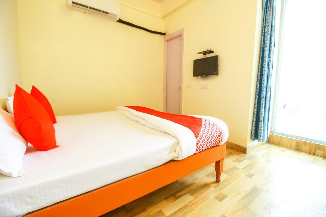 Hotel O Ansh Residency Делхи Екстериор снимка