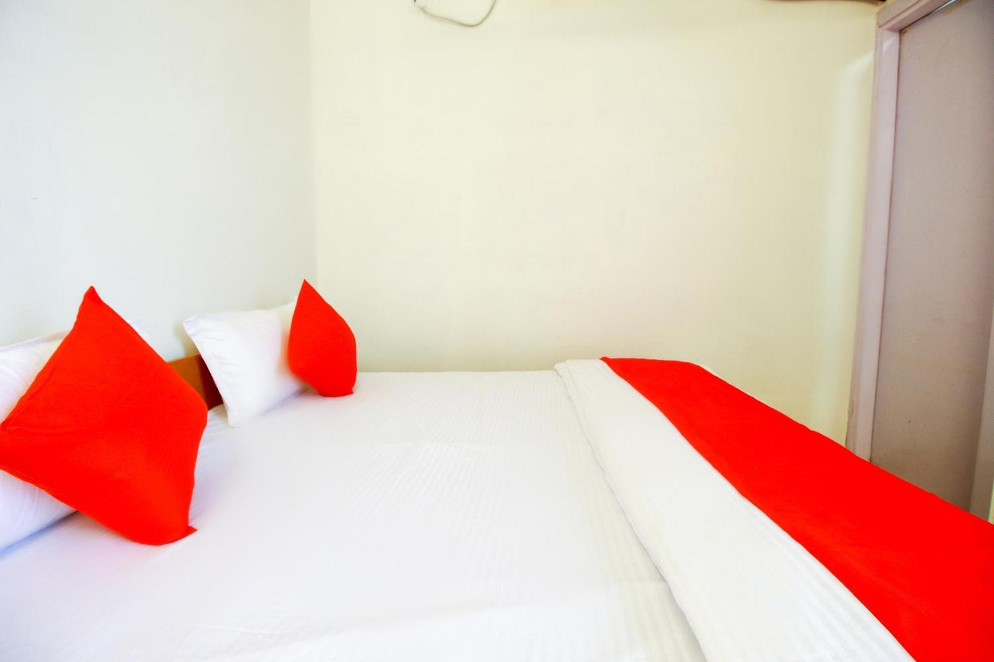 Hotel O Ansh Residency Делхи Екстериор снимка