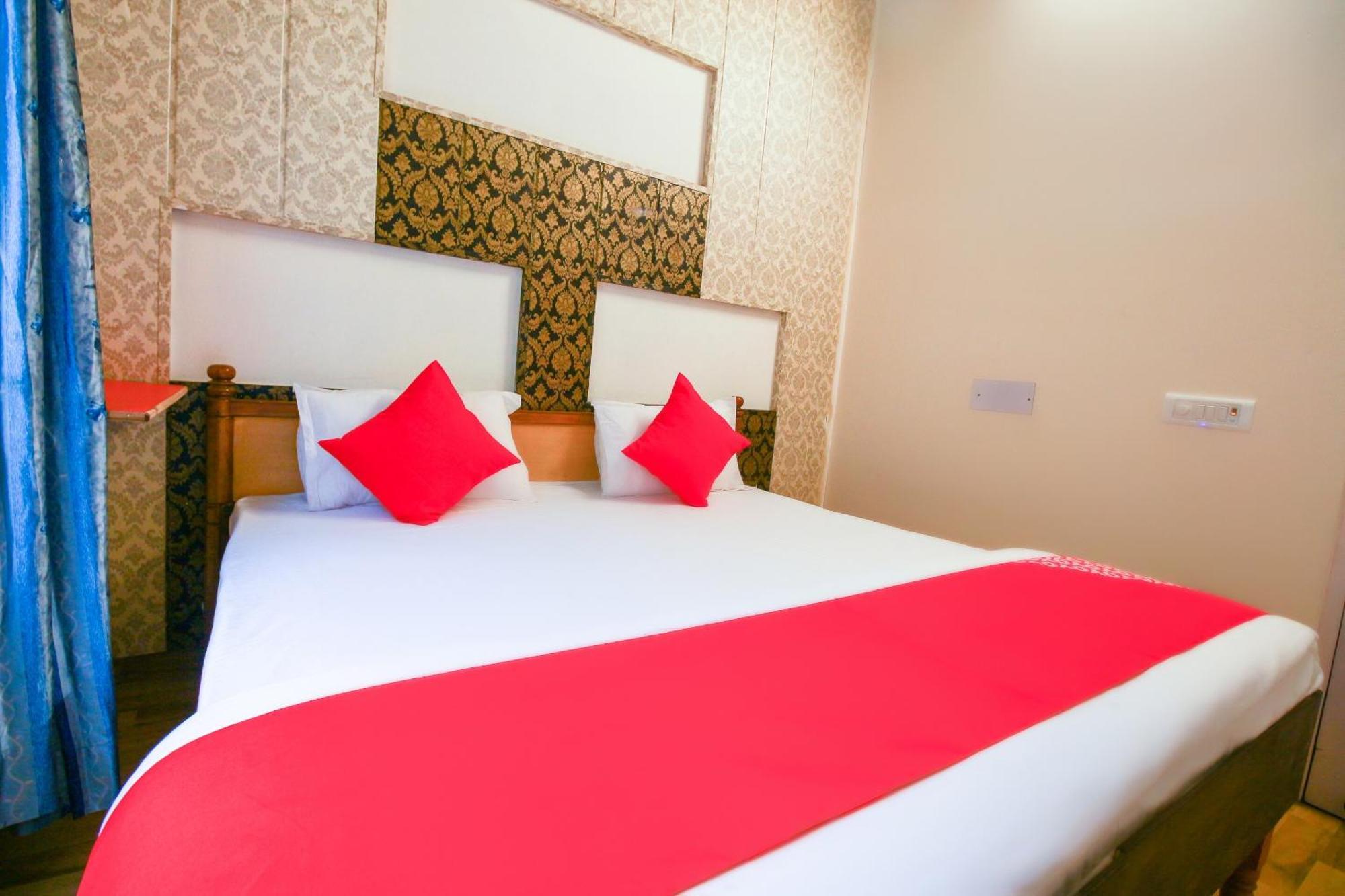 Hotel O Ansh Residency Делхи Екстериор снимка